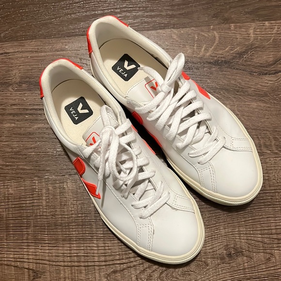 Veja Shoes - Veja Esplar Sneakers